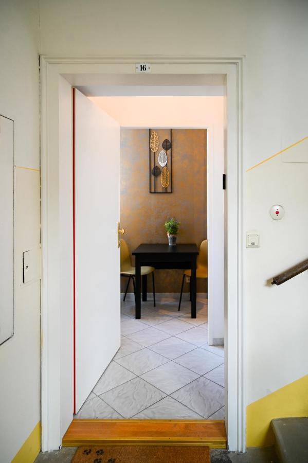 Classy Studio Naschmarkt Vienne Extérieur photo